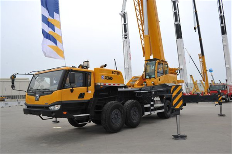 杜尔伯特预约吊车后，多久能上门服务？24 小时应急响应吗？