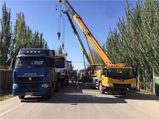 杜尔伯特“省油又稳当”—— 吊车的 “智能节能” 技术